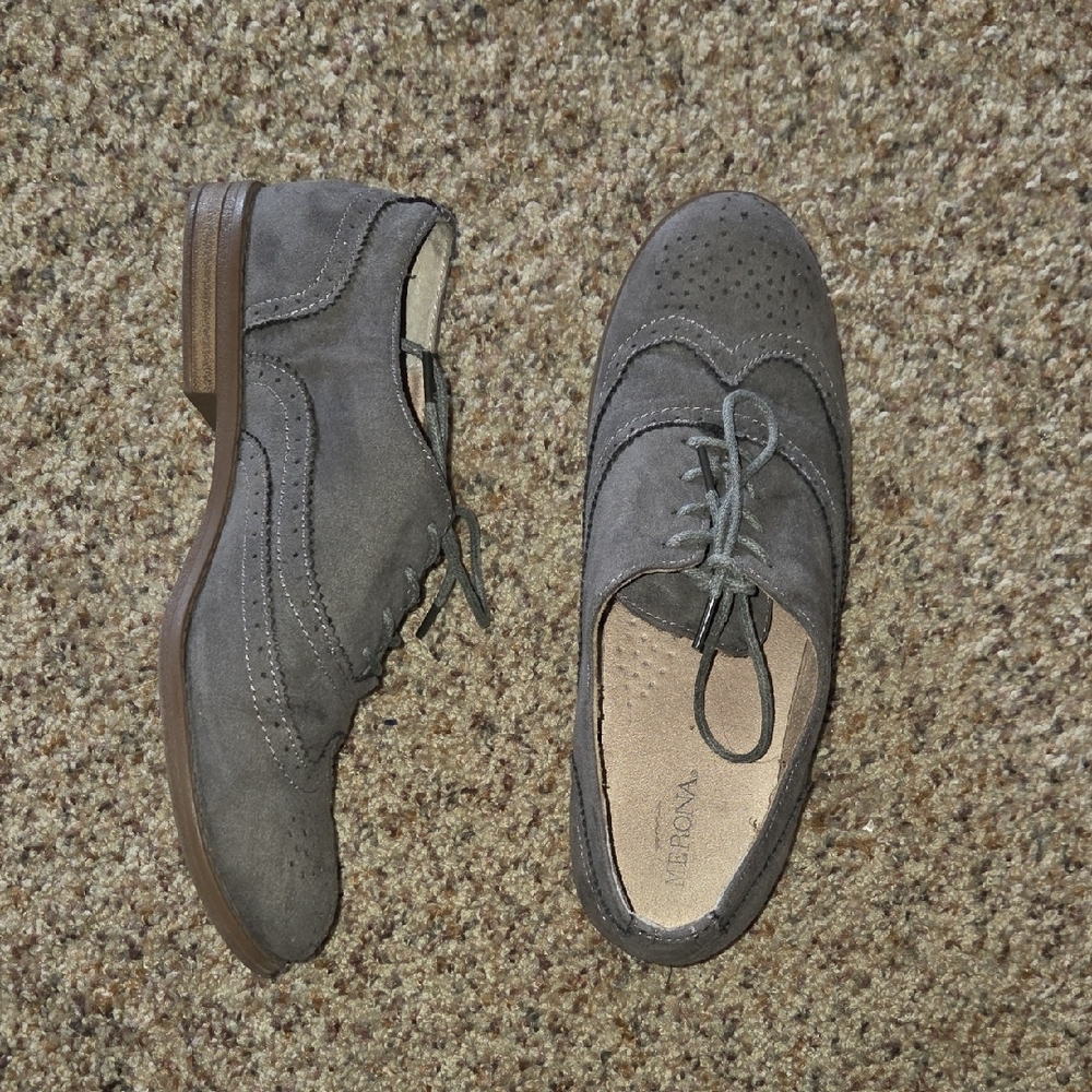 Women's Gray Suede Oxford Shoes